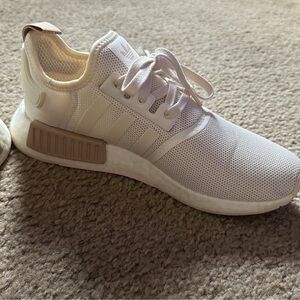 Adidas NMD R1s shoes- Chalk White